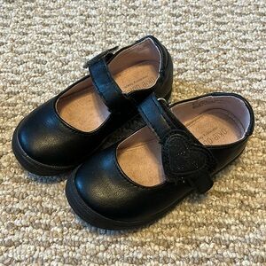 Okie dokie memory foam girls dress shoes- size toddler 6